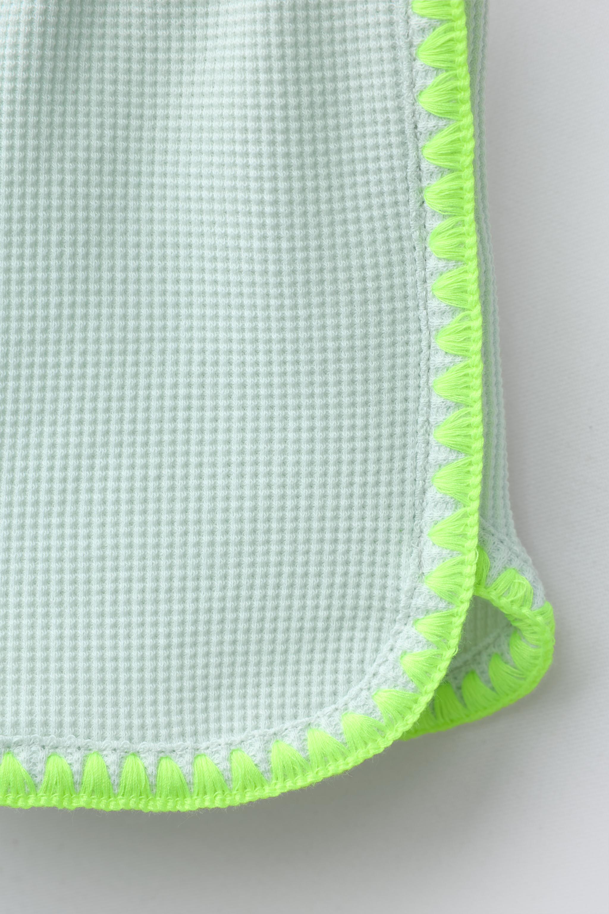 SHORT WAFFLE CONTRASTE FLUO